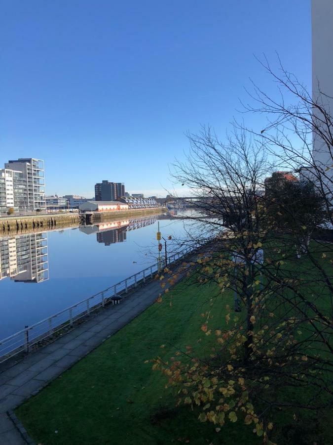 Апартаменты Sec/ Hydro Two Bed Flat With Free Parking And Great View Глазго Экстерьер фото