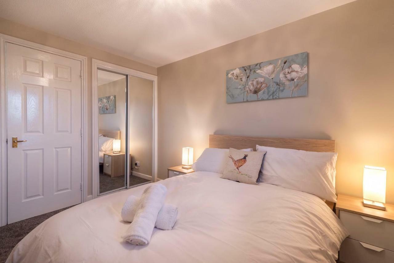 Апартаменты Sec/ Hydro Two Bed Flat With Free Parking And Great View Глазго Экстерьер фото
